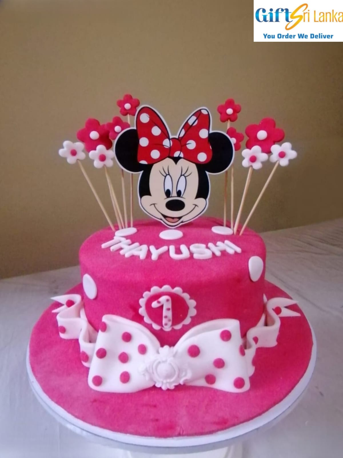 1kg fondant icing covered cake (mickey mouse)
