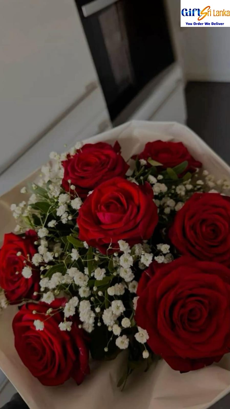 Red Rose Bouquet with Baby’s Breath | Elegant Fresh Flower Arrangement