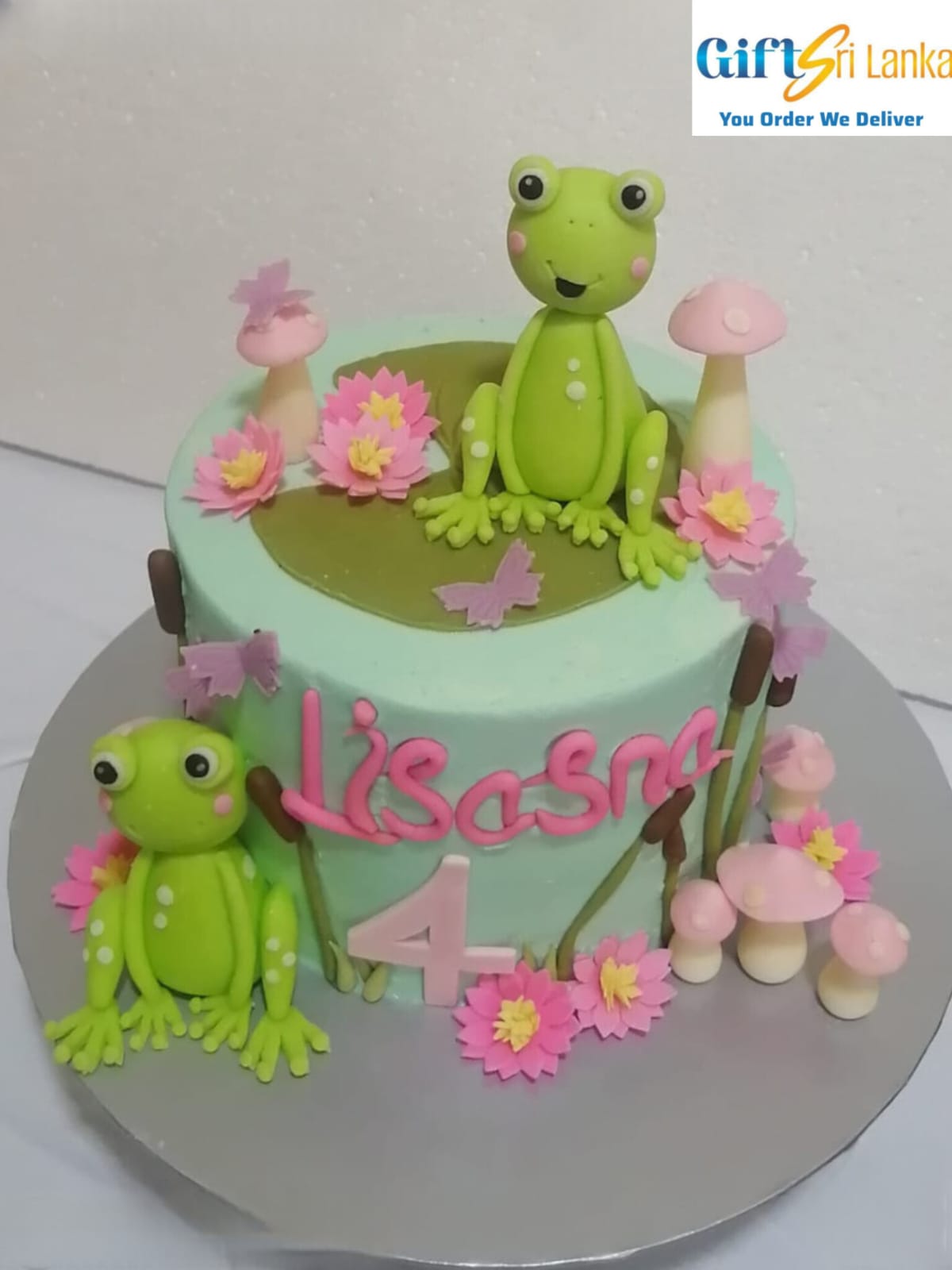 1.5kg Fondant icing covered cake (Frog)